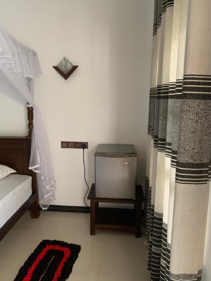 Ramesh Guesthouse Mirissa Exterior photo